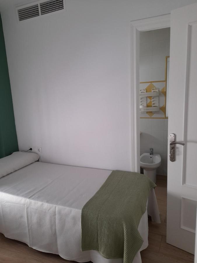 Hostal Casandra - Antiguo Hostal Los Valencianos Conil De La Frontera Phòng bức ảnh