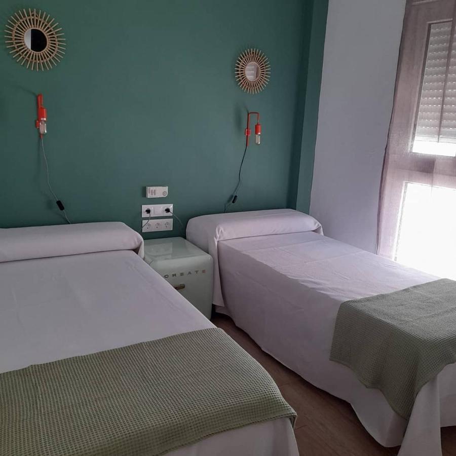 Hostal Casandra - Antiguo Hostal Los Valencianos Conil De La Frontera Ngoại thất bức ảnh