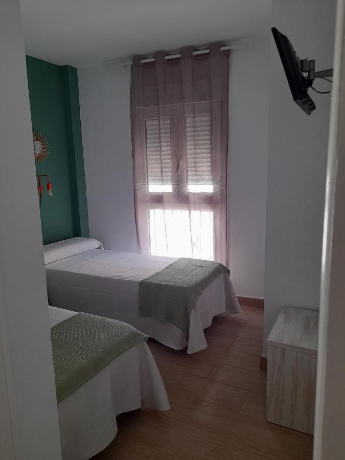 Hostal Casandra - Antiguo Hostal Los Valencianos Conil De La Frontera Ngoại thất bức ảnh