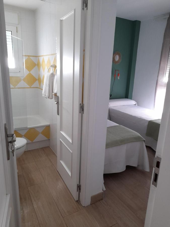 Hostal Casandra - Antiguo Hostal Los Valencianos Conil De La Frontera Phòng bức ảnh