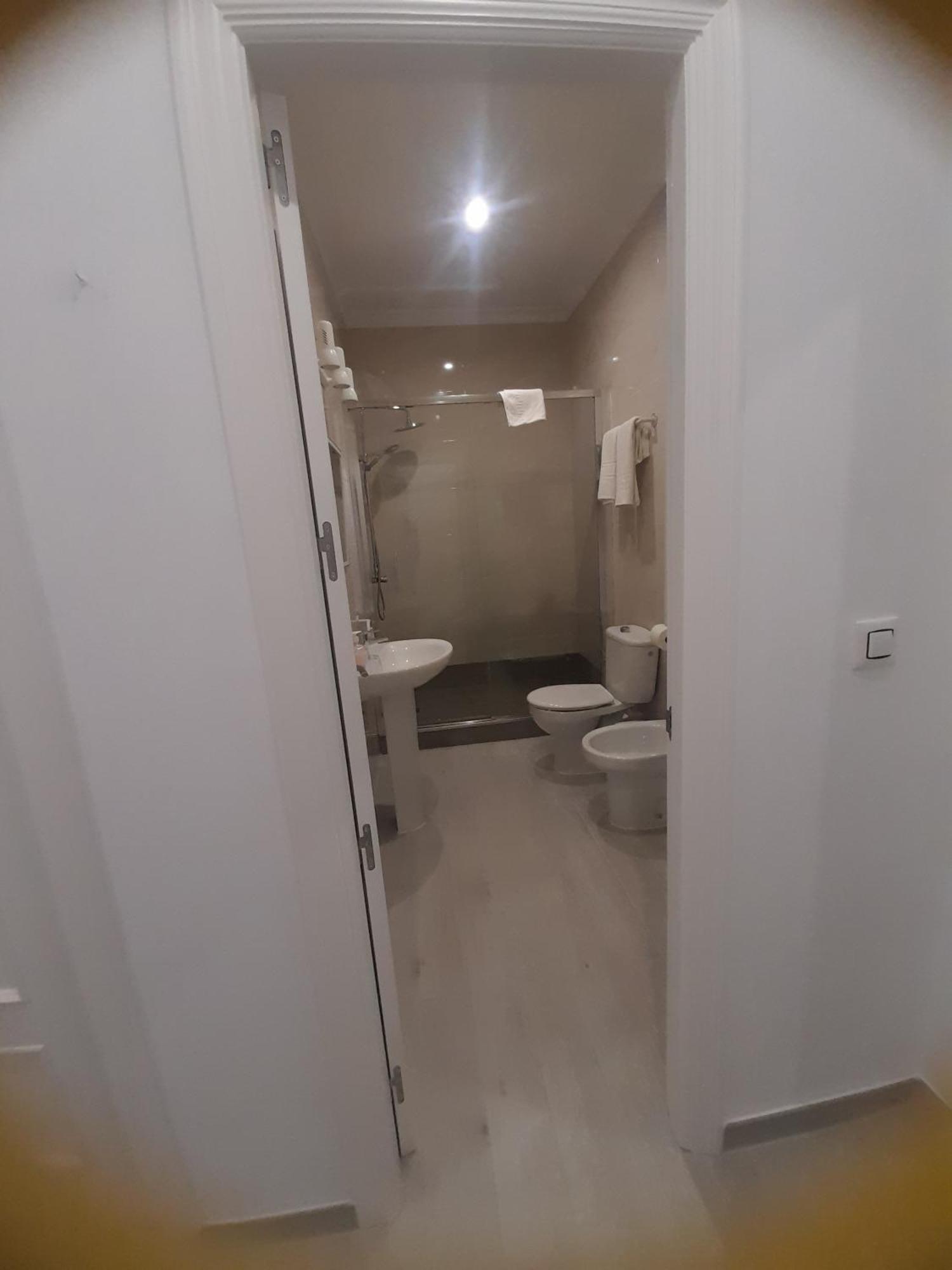 Hostal Casandra - Antiguo Hostal Los Valencianos Conil De La Frontera Ngoại thất bức ảnh