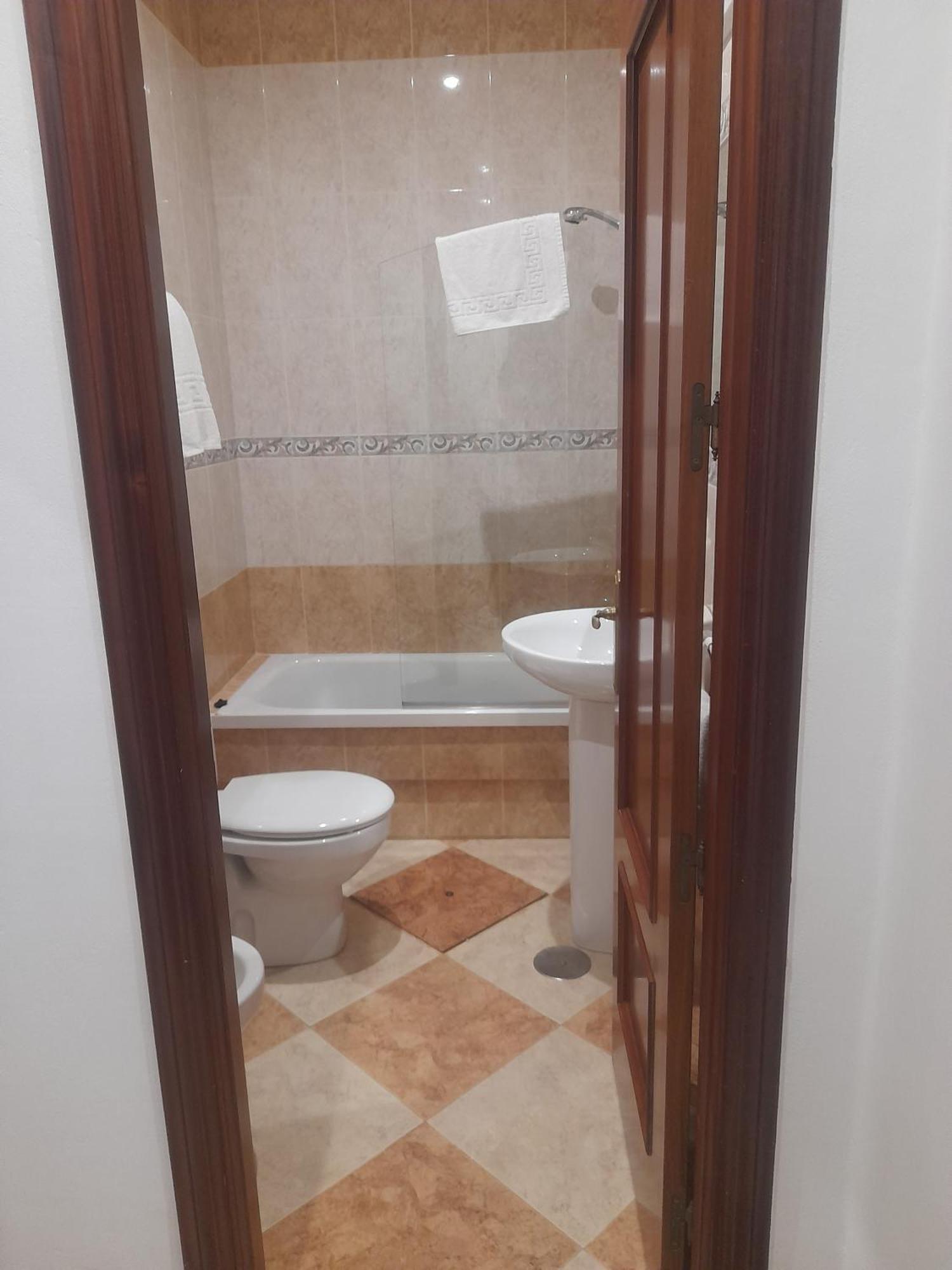 Hostal Casandra - Antiguo Hostal Los Valencianos Conil De La Frontera Ngoại thất bức ảnh